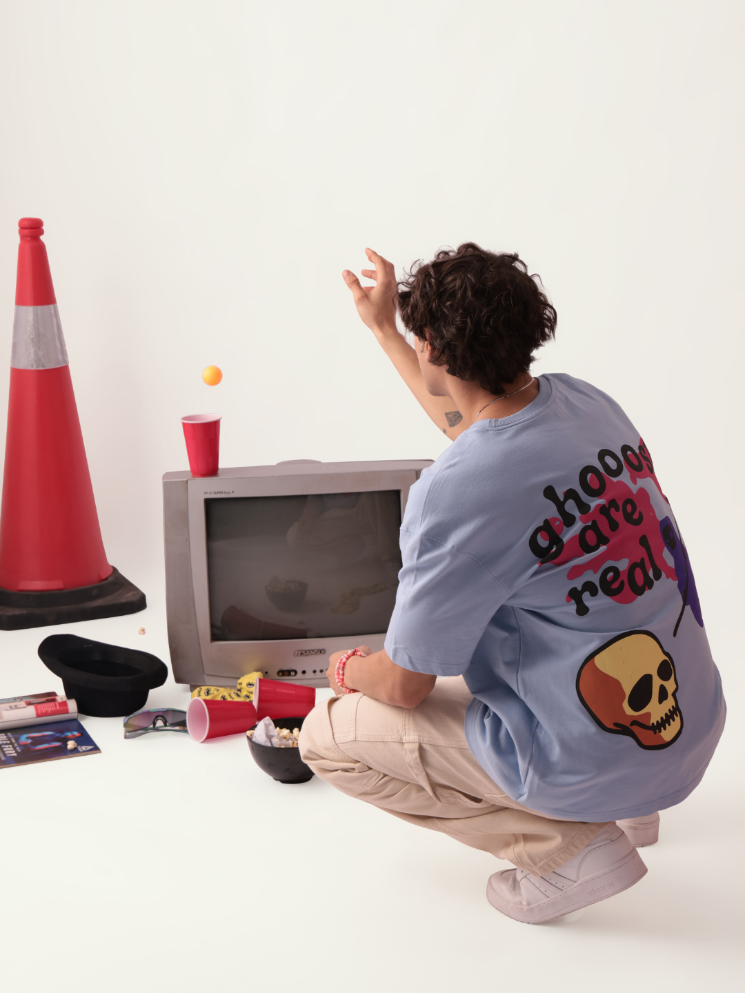GHOSTS ARE REAL! OVERSIZED TSHIRT